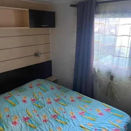 Campingplads Mobil-home Au Familial 4 Etoiles Les Sables D'or